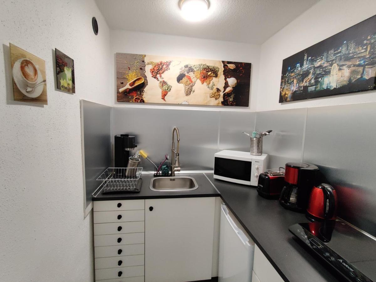 H-Lodges - Top City-Appartments In Essen Zimmer foto